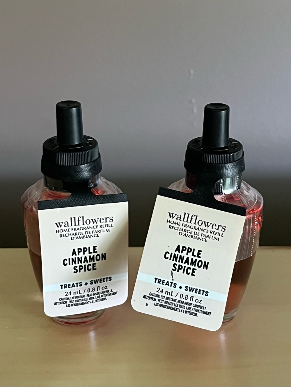 New Two White Barn Bath Body Works Apple Cinnamon Spice Wallflowers Refills